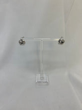 Load image into Gallery viewer, Love Knot Earring
